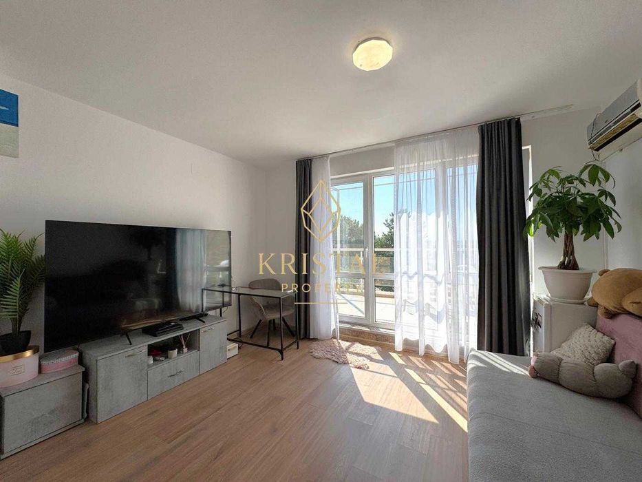 Продава се Двустаен апартамент в к.к. Слънчев бряг - 81 кв.м за 1000 €/кв.м - Снимка #4