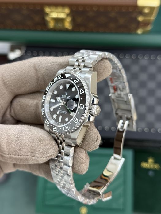 Rolex GMT-Master || Bruce Wayne