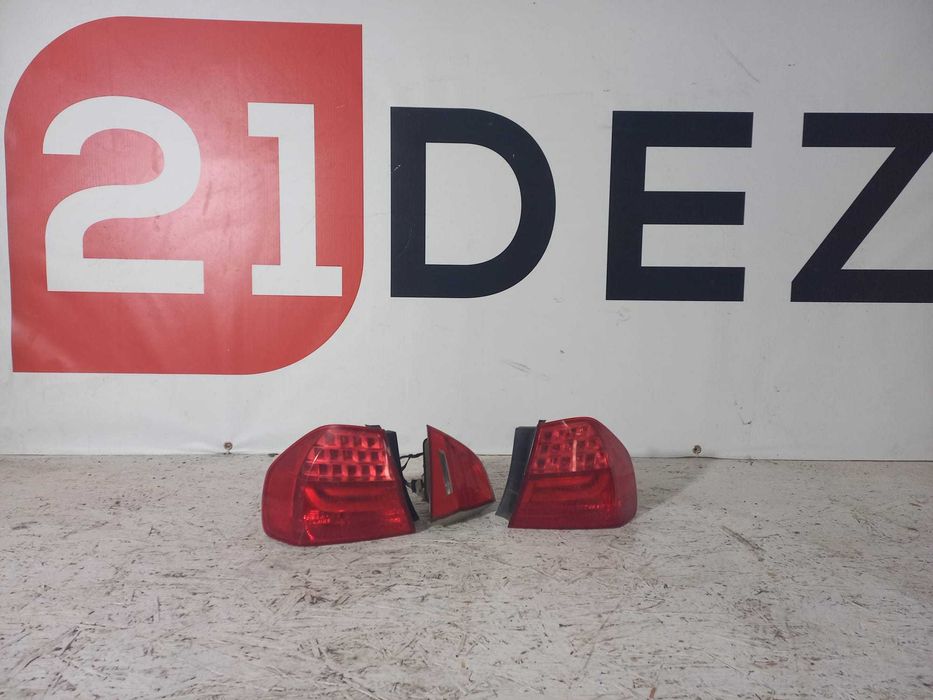 Triple stopuri stanga dreapta BMW E90 LCI