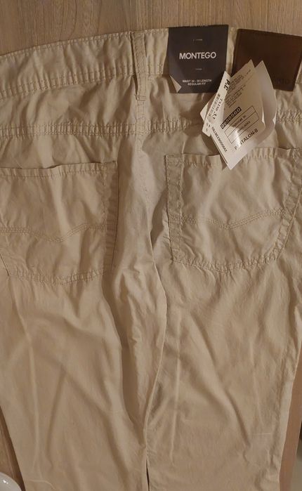 Vand pantaloni barbati Montego și Christian Berg