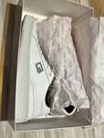 pantofi sport casual guess in stare foarte buna