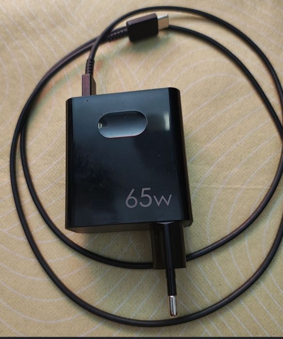 Vând 3 huse pt telf Samsung galaxy s25 ultra, stare bună, folosite!!!