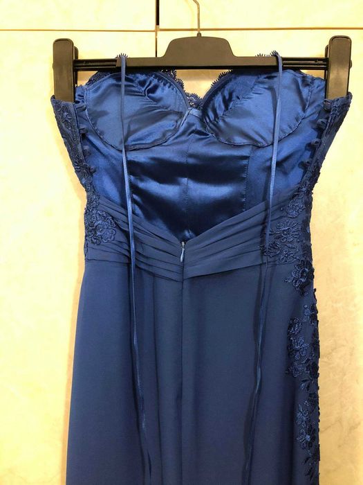 Дълга тъмносиня официална рокля