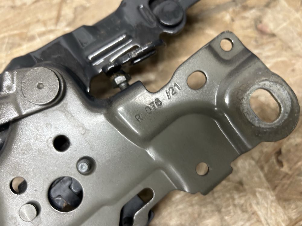 Balamale capota / capse pirotehnice bmw G20 G21 seria 3