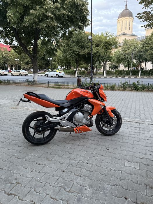 Kawasaki er6n limitata in A2