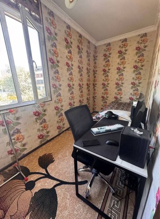 Продвется 1/3/5 юнусабад 15 Балкон 2х6