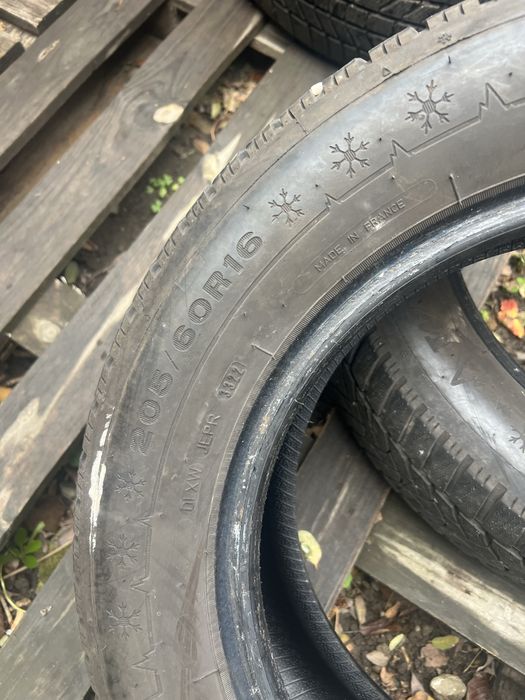 Cauciucuri iarna 205/60/16 Dunlop 2022