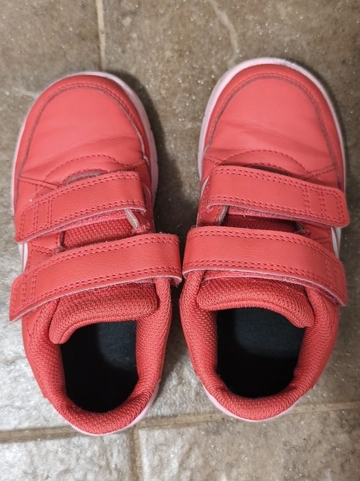 Адидас кожени маратонки