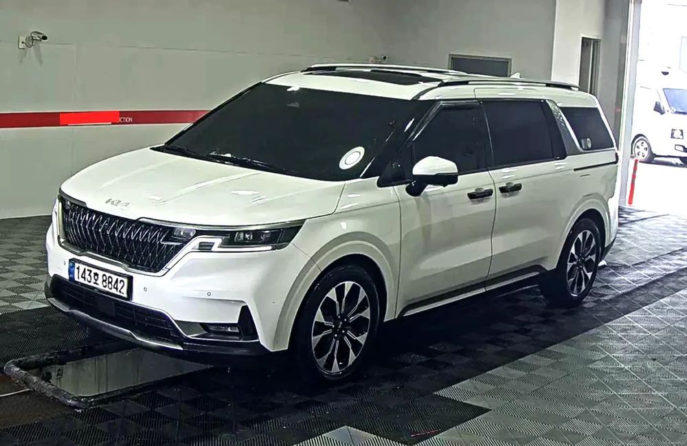 Kia Carnival KIA CARNIVAL 2021 2.2 Diesel Noblesse 9 Locuri