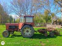 Vând Tractor U650 + disc agricol