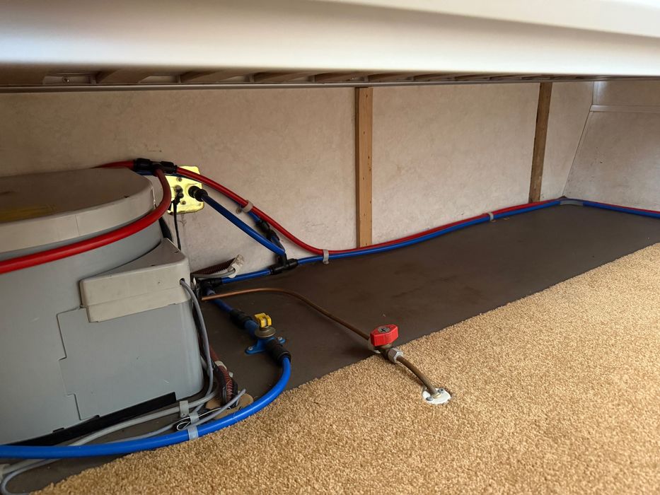 Каравана със френска спалня