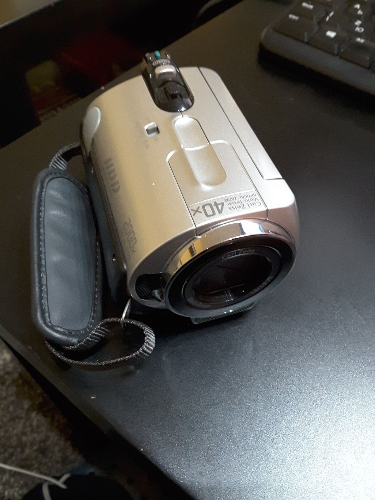 Sony Handcam HDD 30GB DCR-SR32