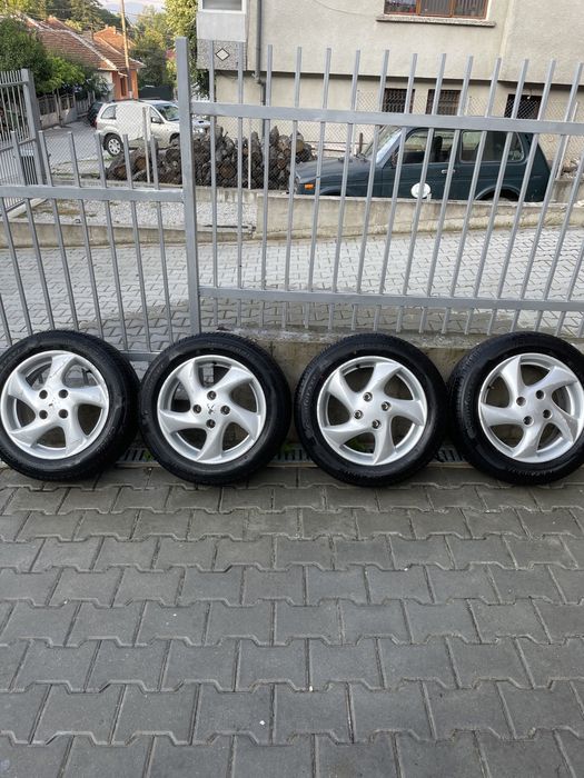 Джанти с гуми 185/60 R15