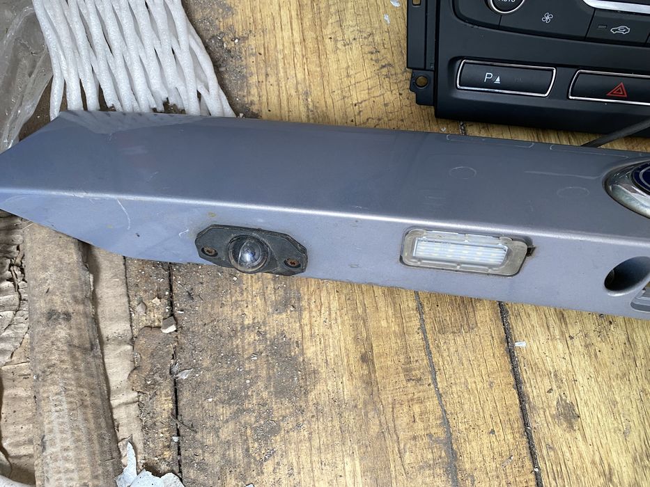 Navigatie Ford mondeo 4 facelift 2010 - 2013 cu intrare camera kuga 1