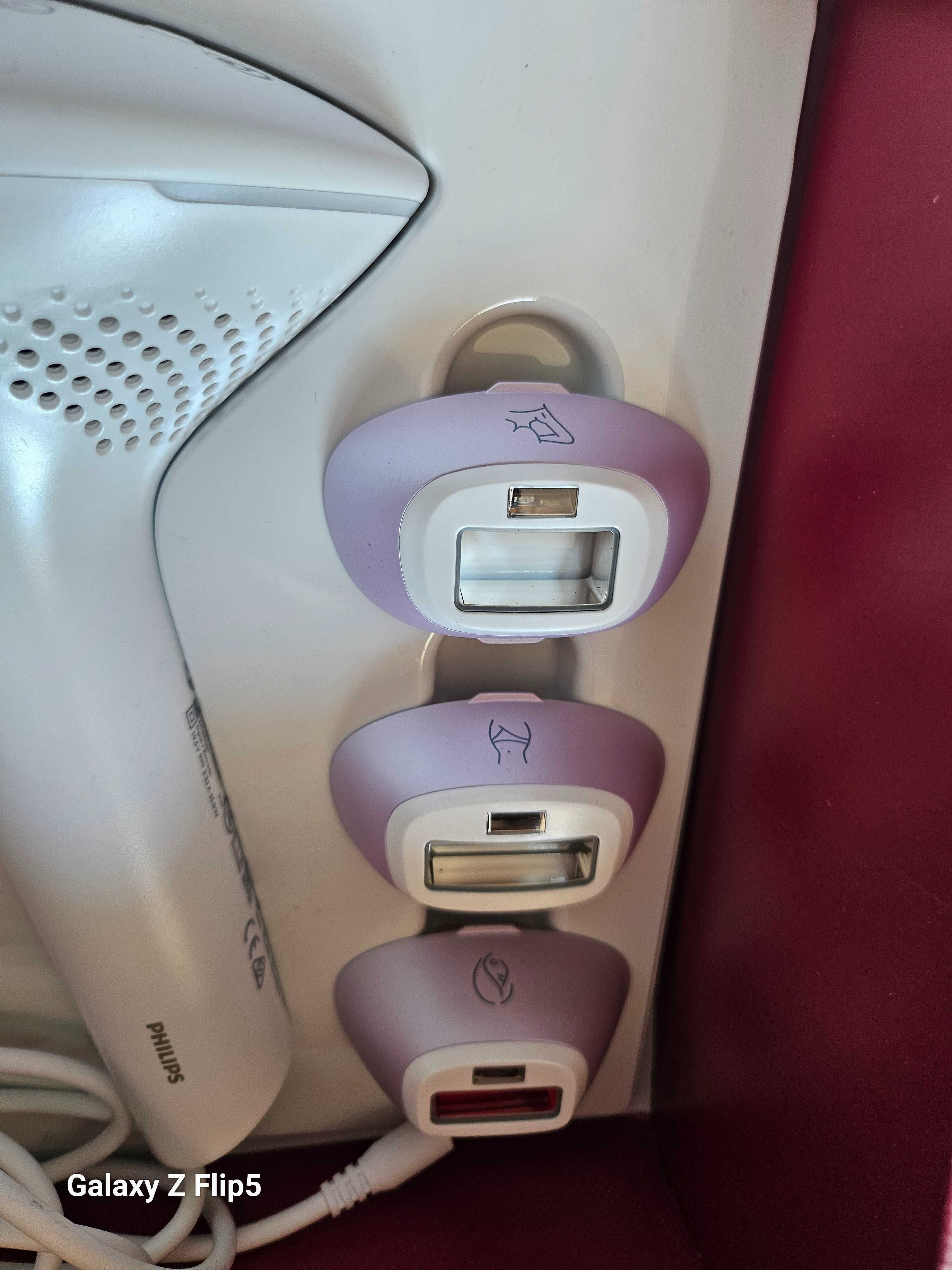 Фотоепилатор Philips Lumea BRI947