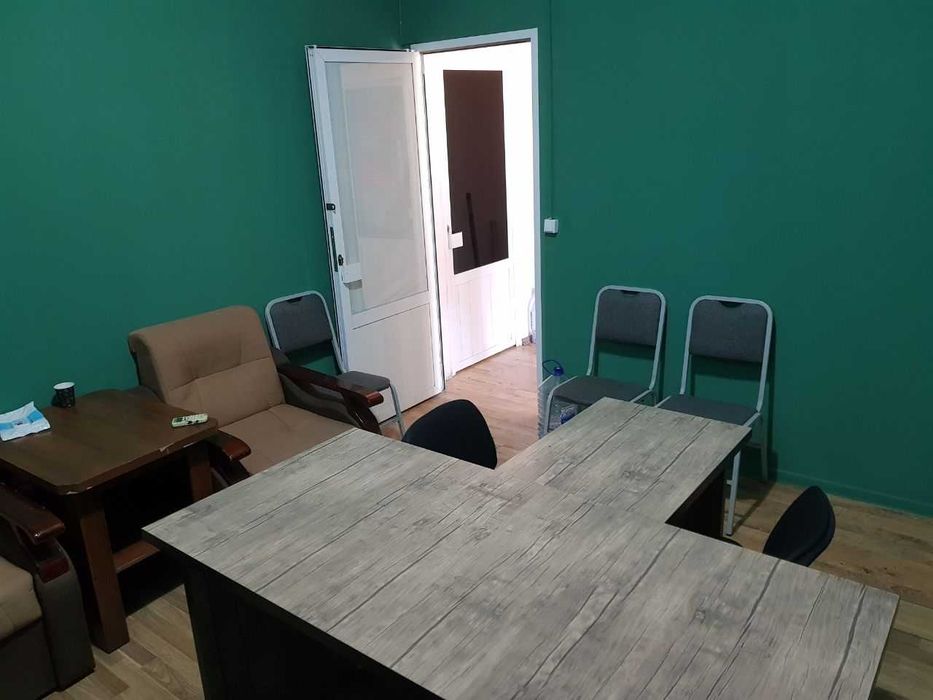 Офис учун 13 м2.лик хона ИЖАРАГА берилади!  (барча қўлайликлари билан)