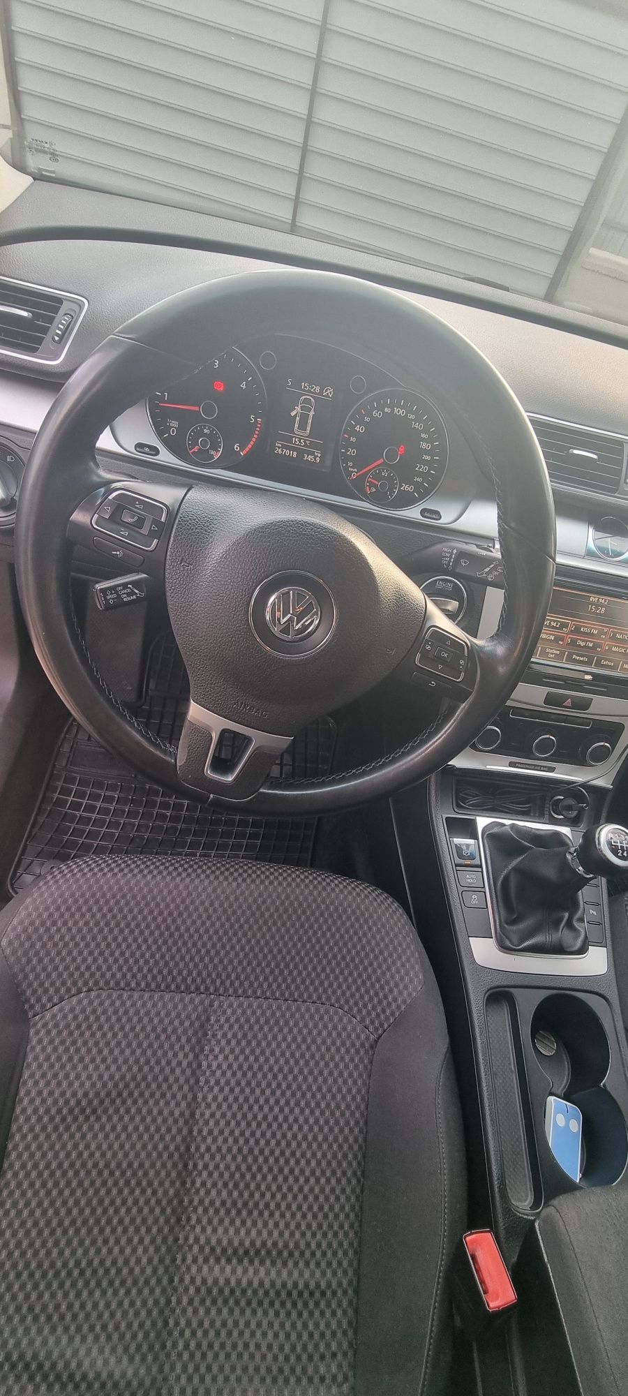 Vw passat b7    1,6 D  2012  Variante  + -