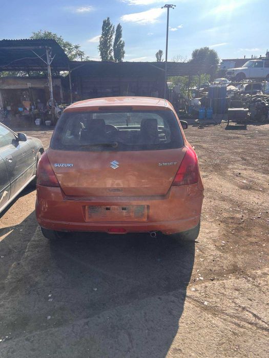 Сузики Суифт 1.3 бензин 2005 година на части