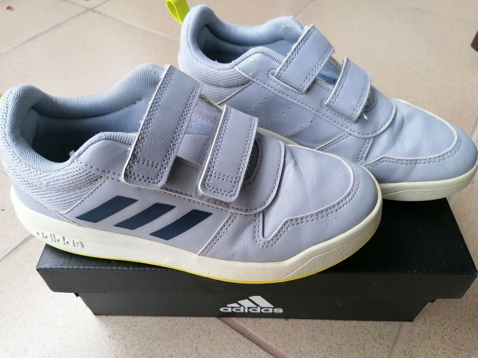 Маратонки кожени ADIDAS TENSAUR C