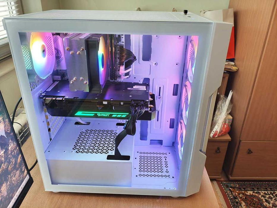Геймърски компютър, Ryzen 4650G, Gtx 1070Ti, 32gb Ram, 960Gb SSD, 700W