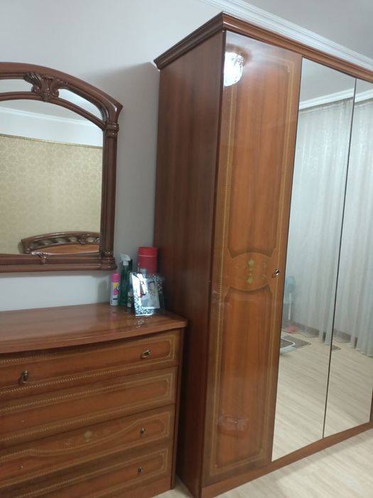 Спальный гарнитур