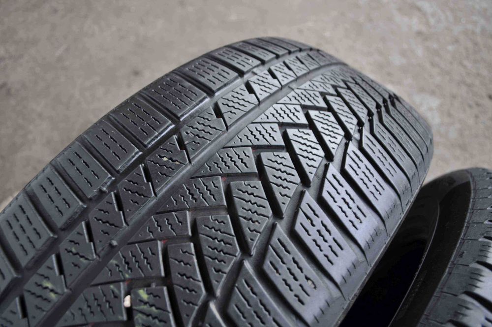 SET 2 Anvelope Iarna 235/55 R19 CONTINENTAL WinterContact TS850P