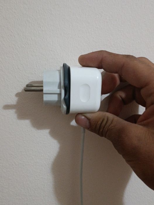 iPhone zaryadning sotiladi
