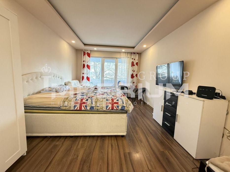 Дава се под наем Четиристаен апартамент в Варна, Базар Левски - 100 кв.м за 816 € - Снимка #6