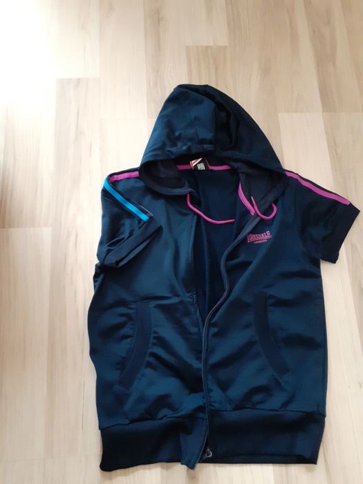 Дамски спортни екипи,панталони и горнища