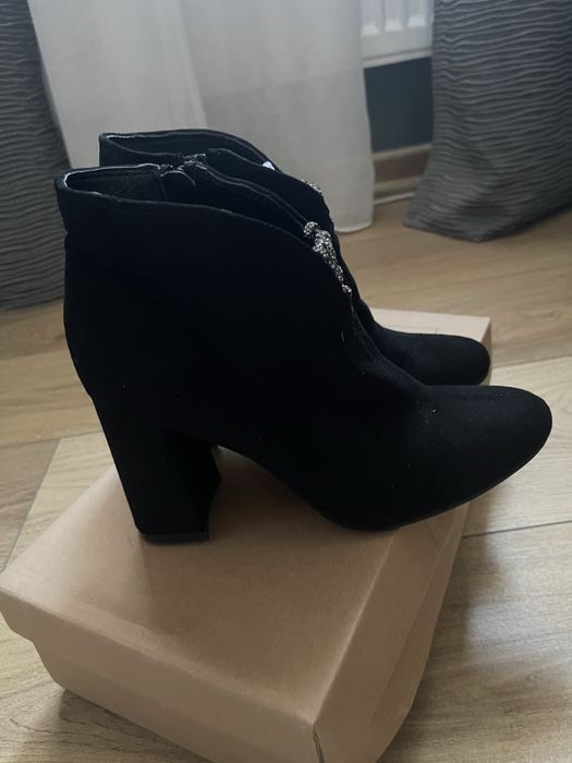 Botine negre elegante