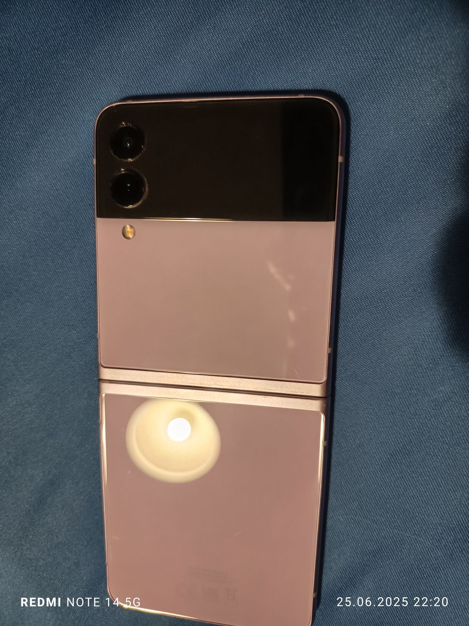 Samsung galaxy Z flip 3