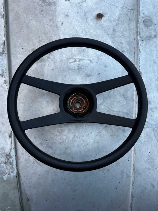 Ретро волан за CHEVROLET COURVETTE C3 като нов