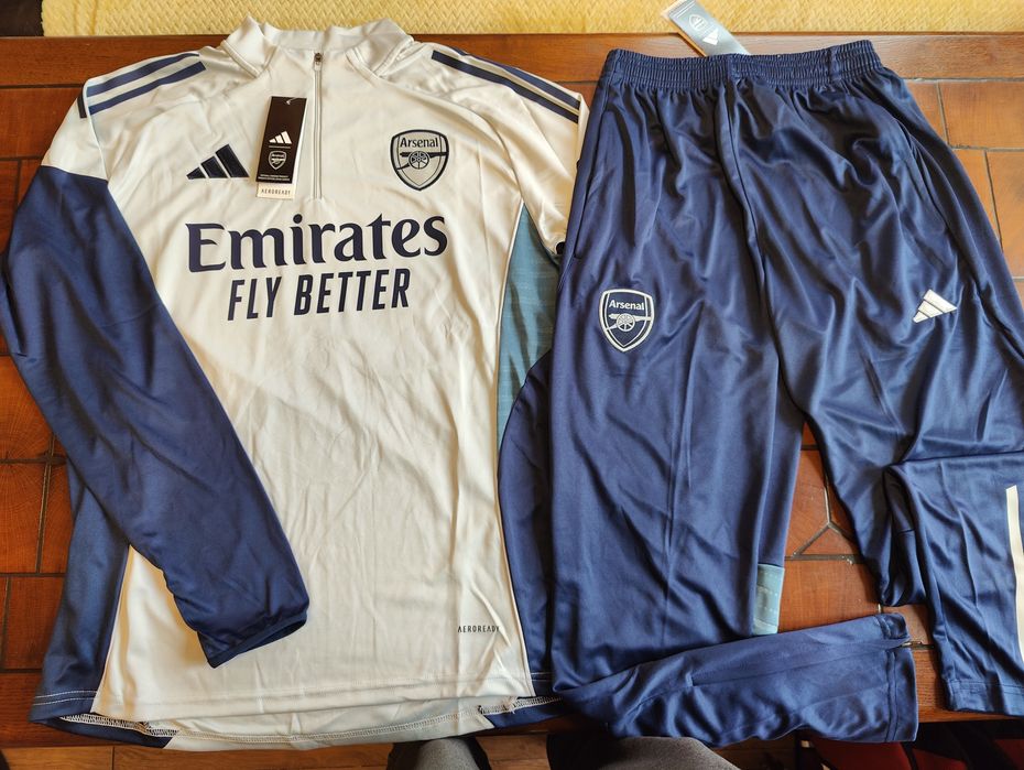 Тренировъчен футболен екип Arsenal 25/26 сив