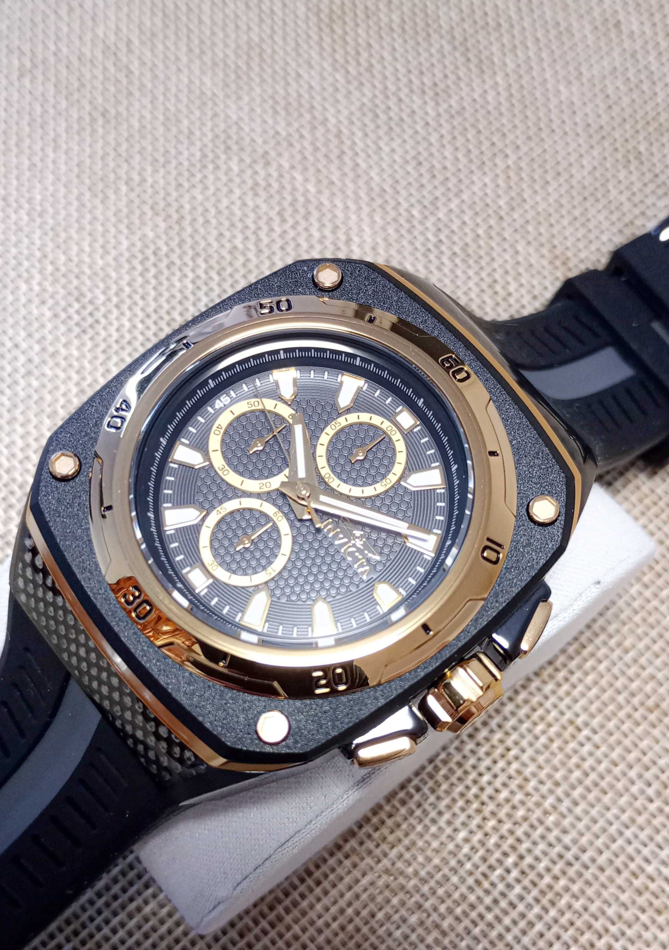 Ceas Invicta Speedway Chronograph Quartz Black Dial – Barbati