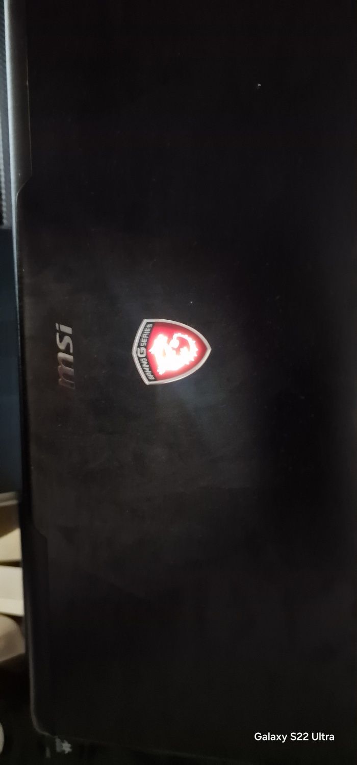 Laptop gaming msi,ușor negociabil si dispus la schimburi