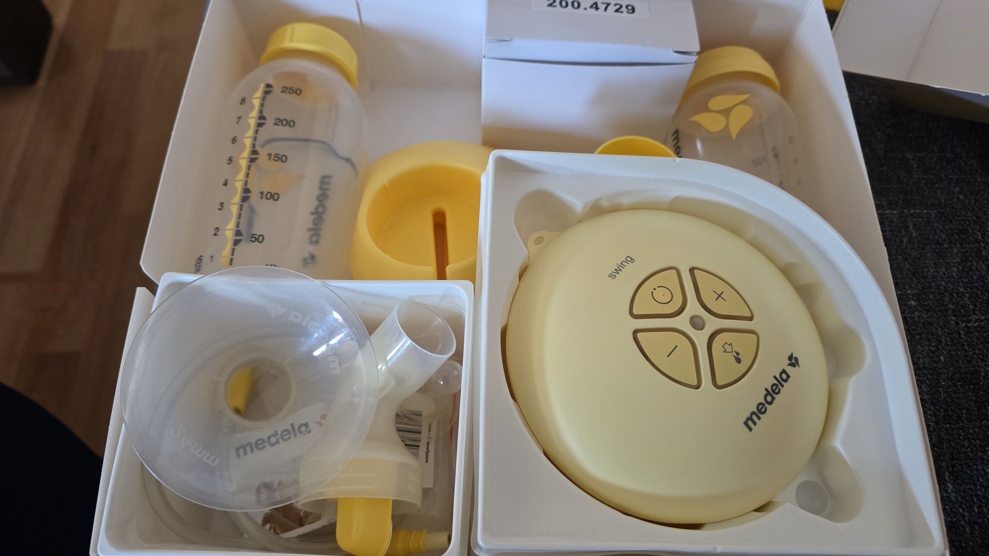 Електрическа помпа за кърма Medela Swing+250ml шише