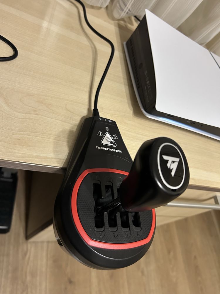 Thrustmaster T248 + TH8S