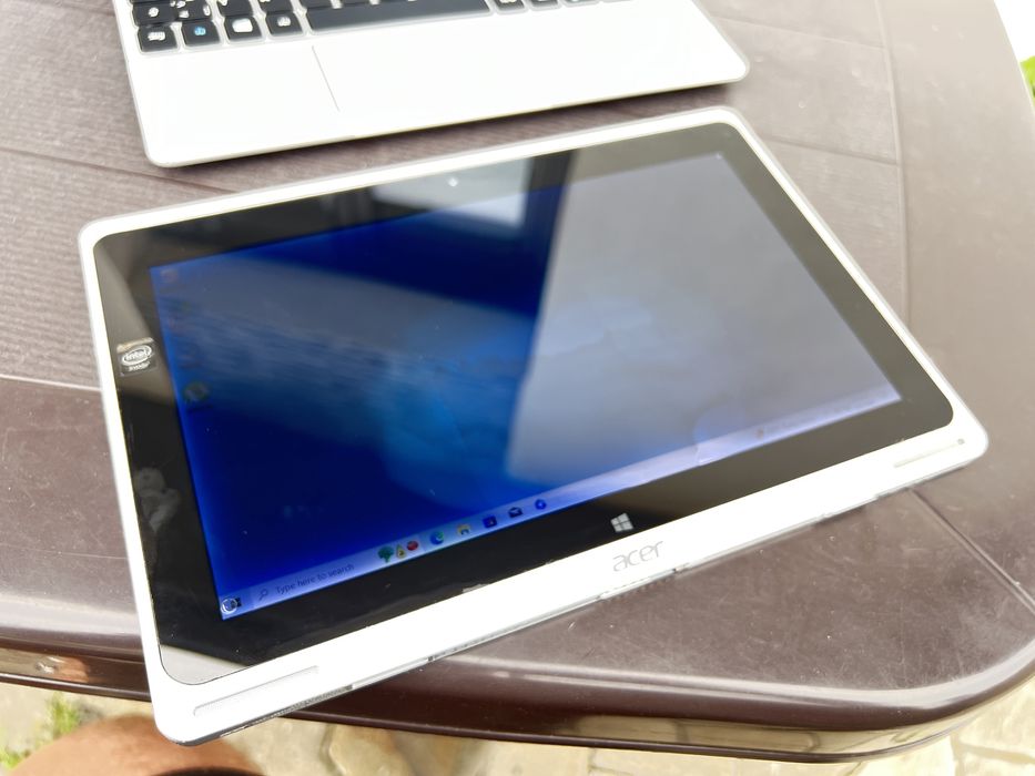 Acer aspire switch 10 inch tableta laptop