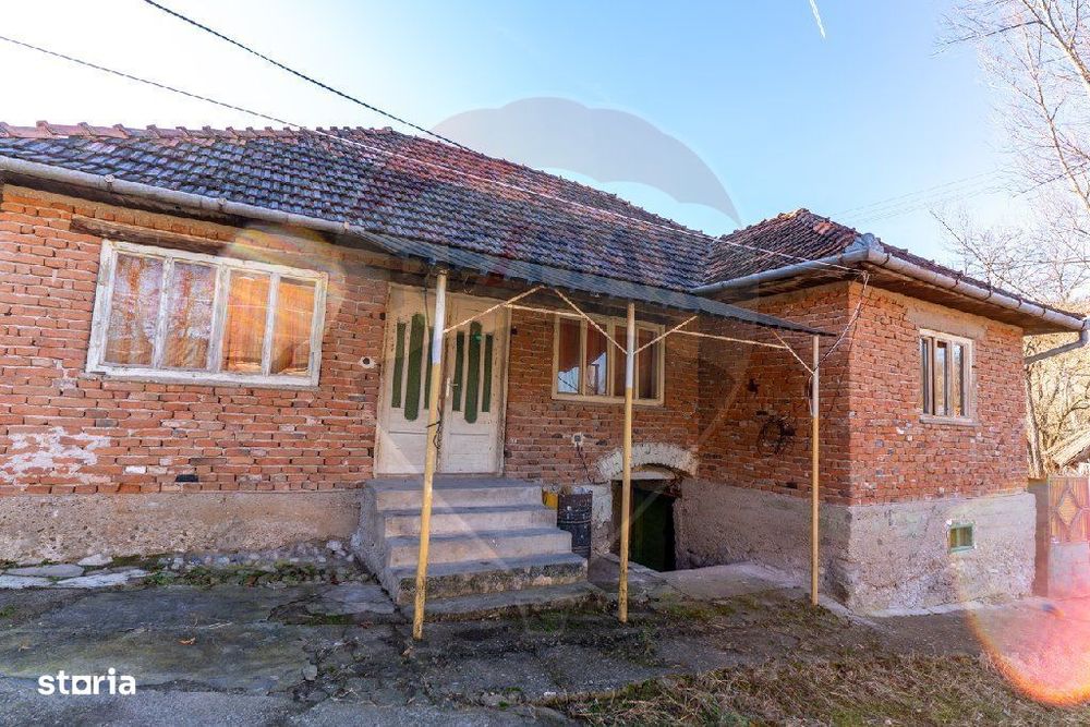 Casă / Vilă cu 4 camere de vânzare