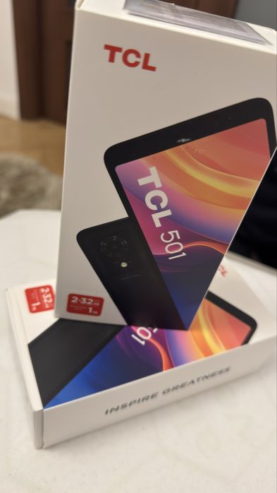 Telefon TCL 501