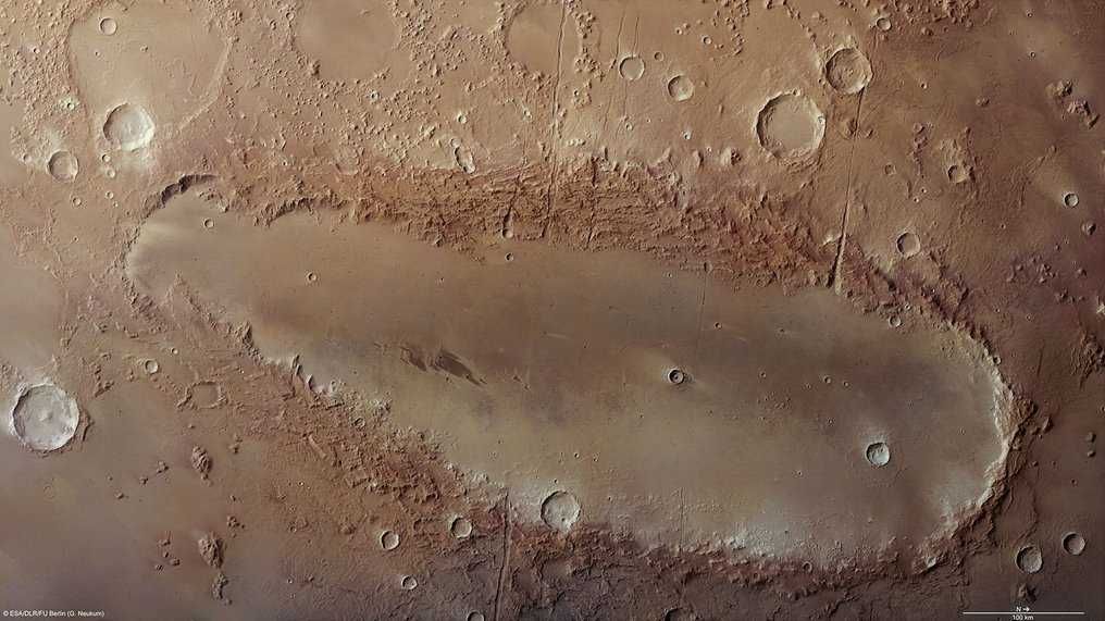 Roca și praf de pe planeta Marte