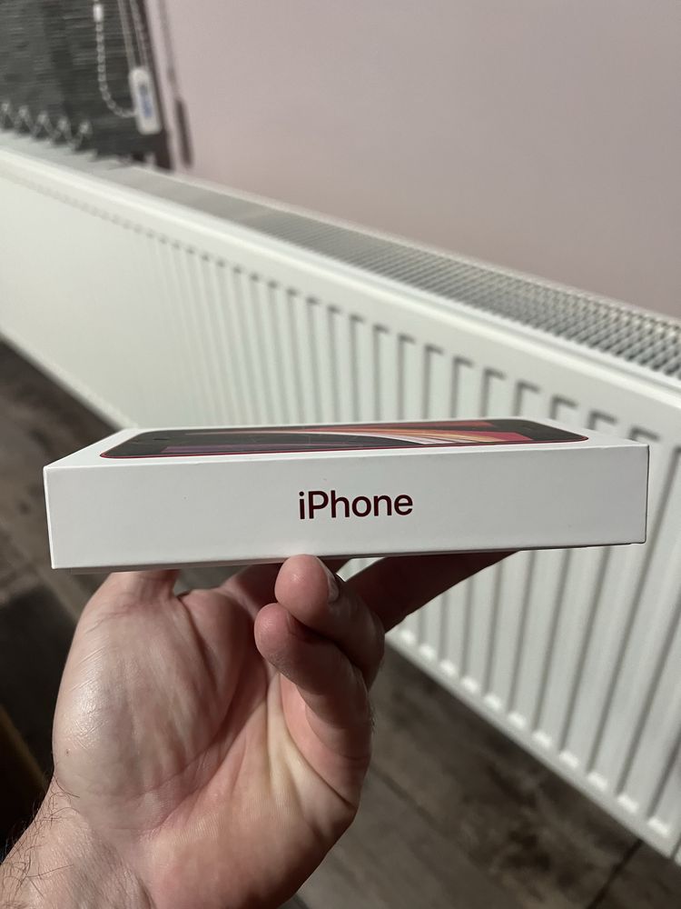 iPhone SE – 64GB като нов