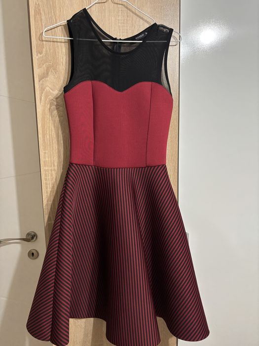 Елегантна  рокля