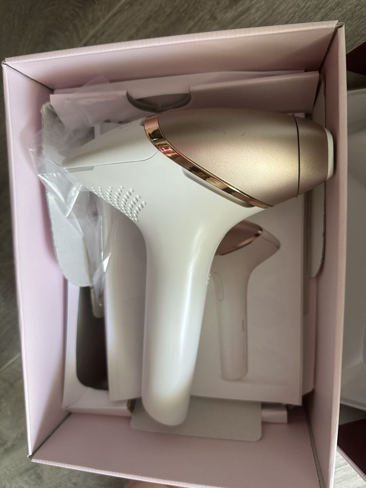 Фотоепилатор Philips Lumea Prestige