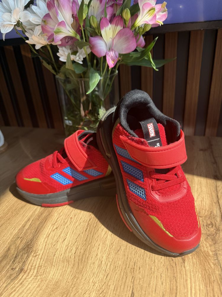 Adidas Marvel's Iron Man Racer Размер 30