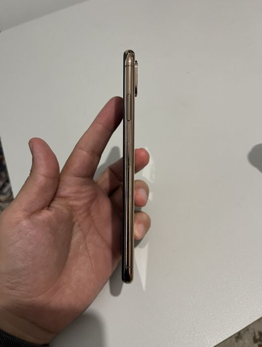 iPhone Xs Max ideal 77%