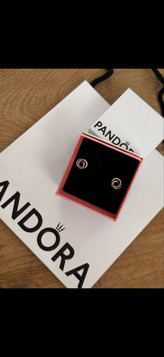 Pandora обеци Пандора
