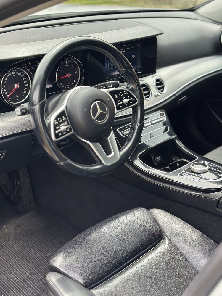 Mercedes Benz E Class E200