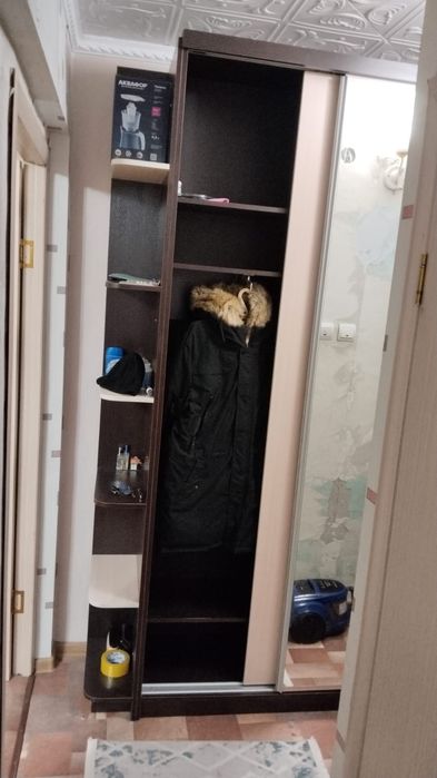 Продается новая прихожка за 35000 тыс. тенге торг уместен