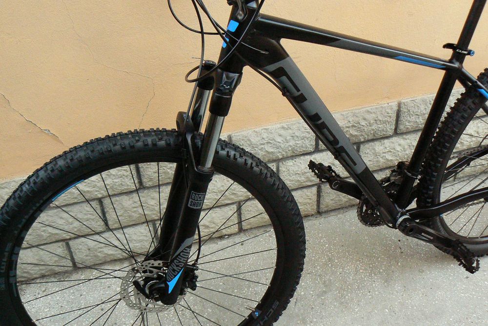 Bicicleta mountain bike Cube 29